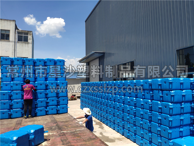 常州市星沙塑料制品有限公司-安徽亳州1M*1M*0.4M大浮筒發(fā)貨9