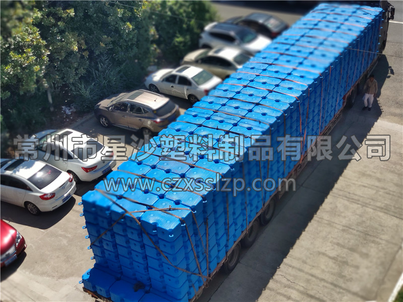 常州市星沙塑料制品有限公司-安徽亳州1M*1M*0.4M大浮筒發(fā)貨1