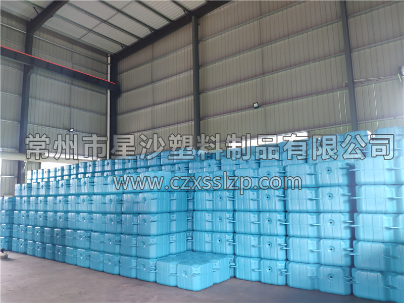 常州市星沙塑料制品有限公司-熒光綠淺藍(lán)色浮筒發(fā)往湖北9
