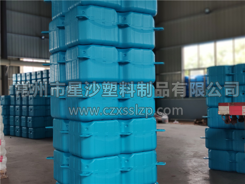 常州市星沙塑料制品有限公司-熒光綠淺藍(lán)色浮筒發(fā)往湖北13