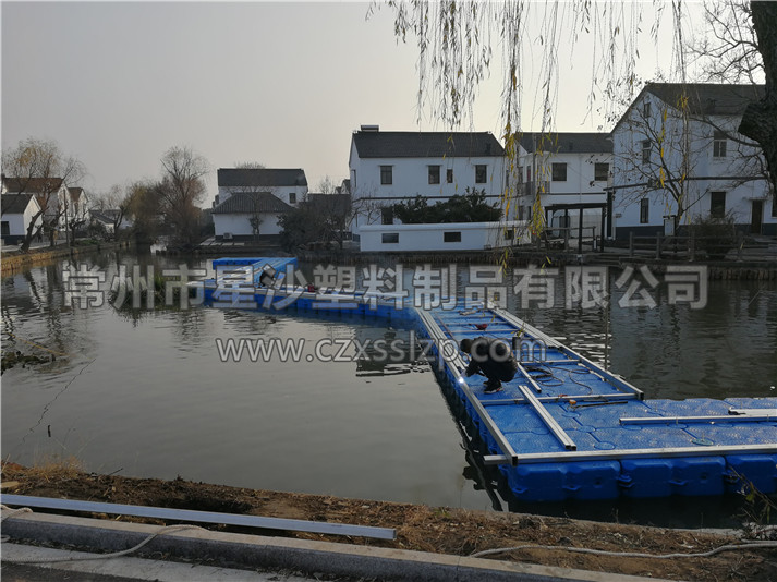 常州市星沙塑料制品有限公司客戶案例-浙江嘉善水面浮橋2