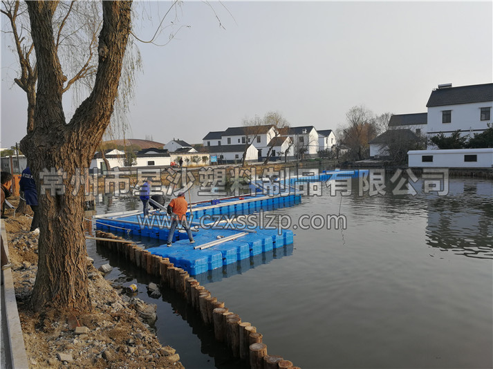 常州市星沙塑料制品有限公司客戶案例-浙江嘉善水面浮橋3